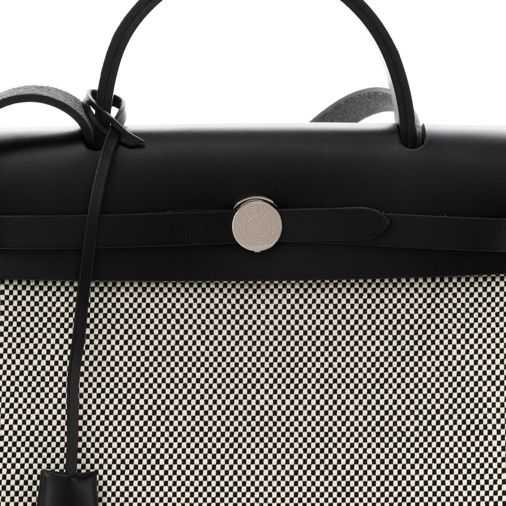 エルメス ヴァッシュ ハンター クロス ヴィンゲ Herbag Zip リターン 31 PM エクリュ ブラック (代金引換)