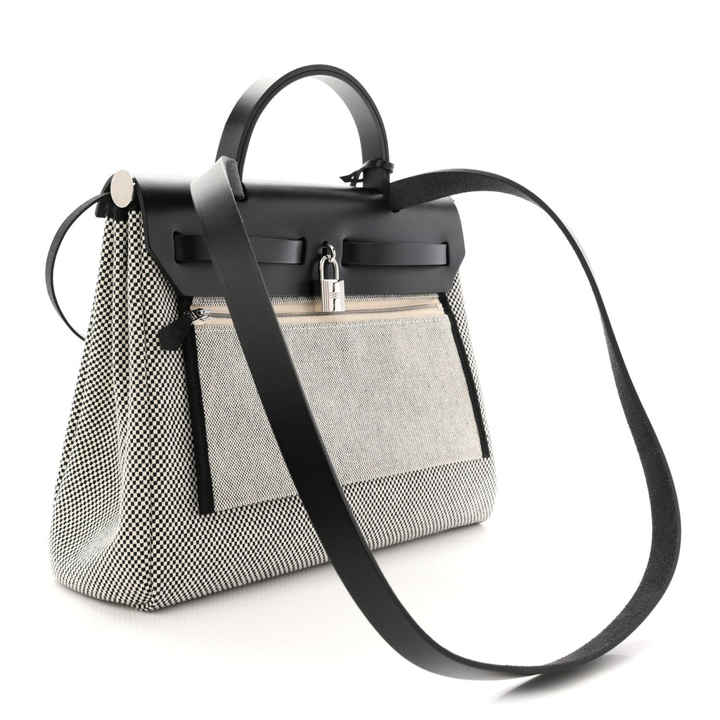 エルメス ヴァッシュ ハンター クロス ヴィンゲ Herbag Zip リターン 31 PM エクリュ ブラック (代金引換)